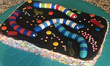 slither.io birthday cake